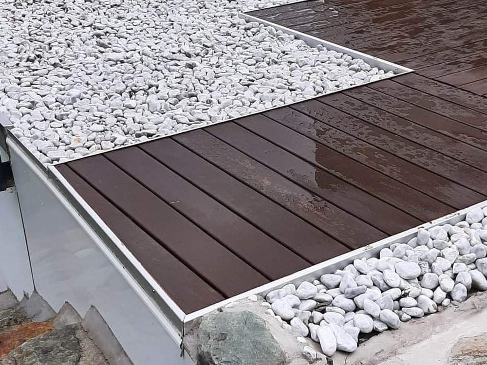 Holzterrasse im Wallis – RJ Bau